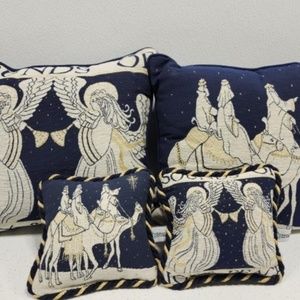 Set of 4 Christmas Joy & Peace Throw Pillows in Dasmask Fabric Angels Wi…